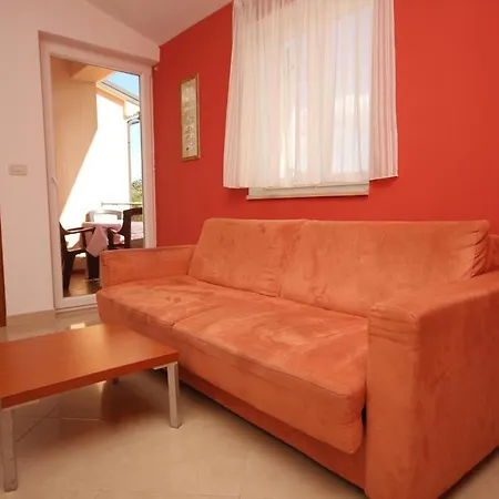 Basanija 3402e شقة سافودغيا