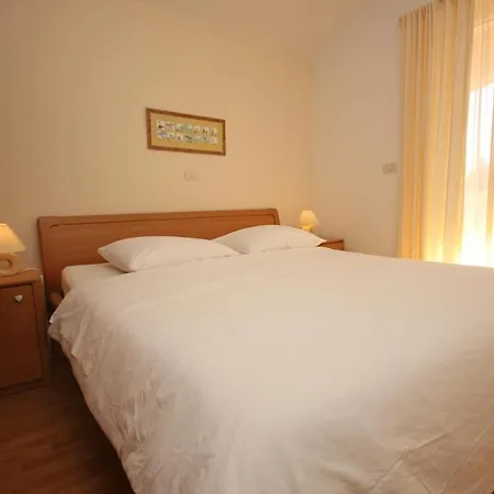 Basanija 3402e شقة